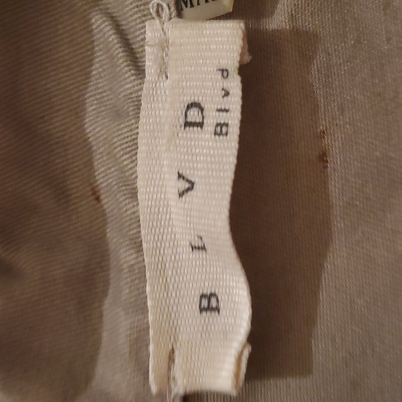 Khaki button-down jacket with pockets - Picture 2 of 5